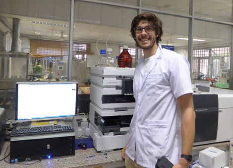 Clément Levasseur au laboratoire à Hô-Chi-Minh-Ville